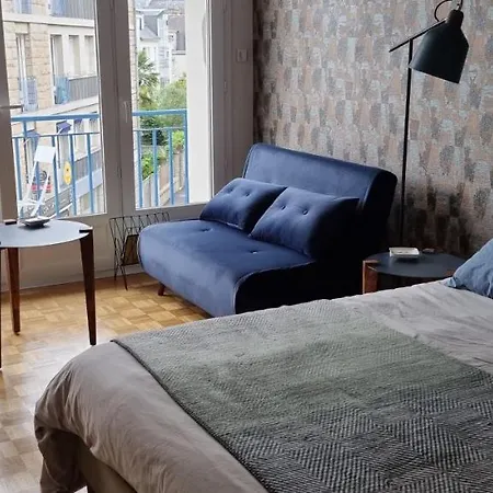 Apartment Roy Gradlon *